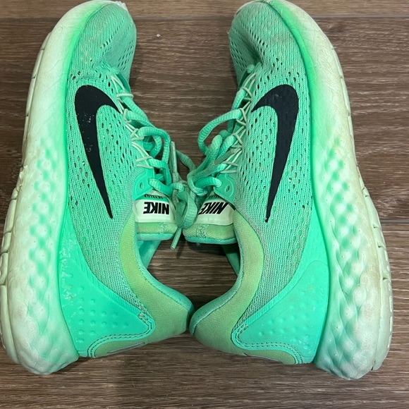 Women's Nike Lunar SkyLux Electro green - Picture 6 of 10